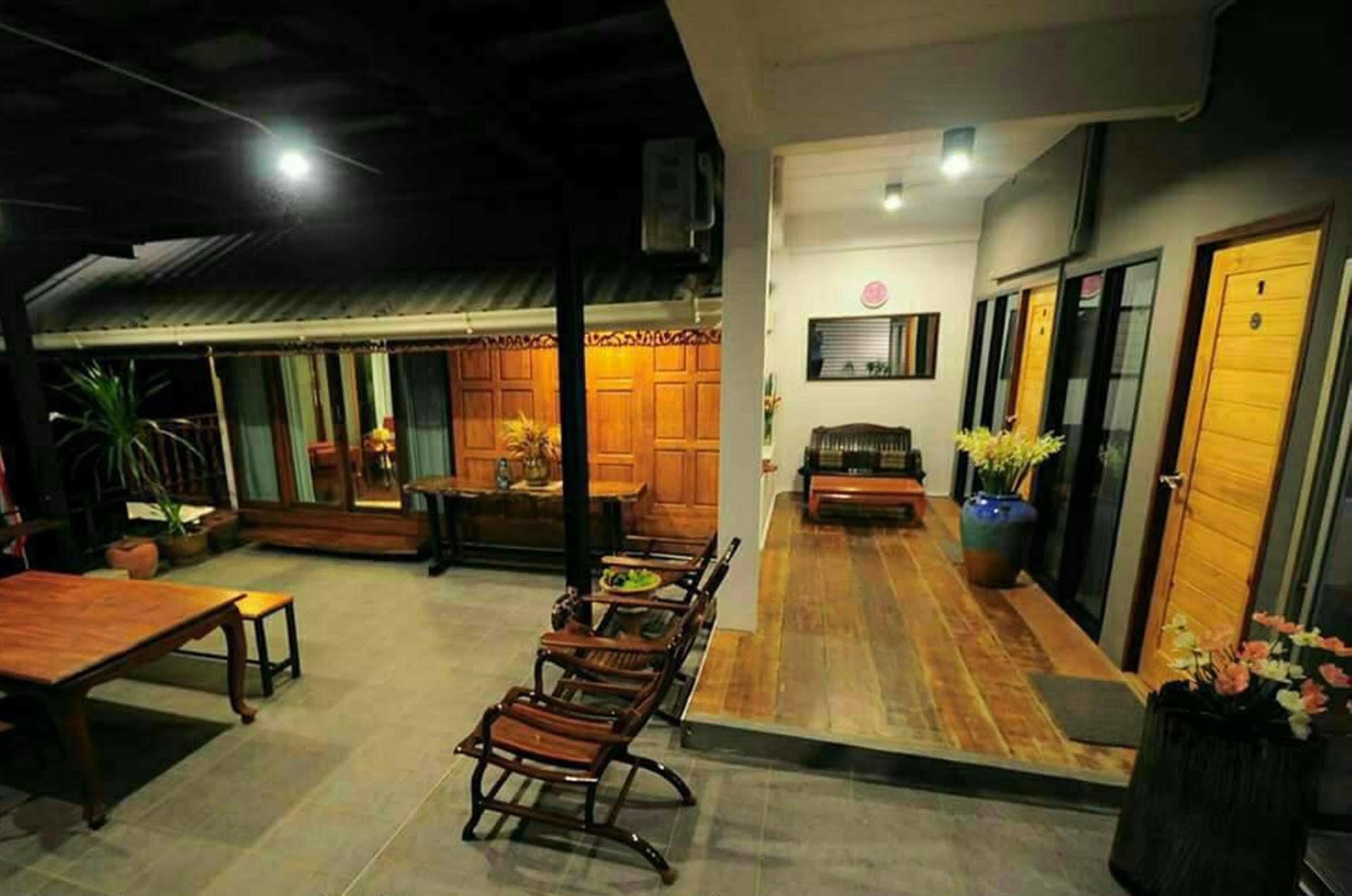 Baan Keang Chon Ayutthaya บ้านเคียงชล อยุธยา Exterior photo